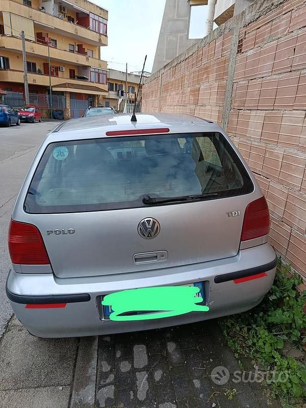 Usata VW Polo 2000 Grigio Berlina