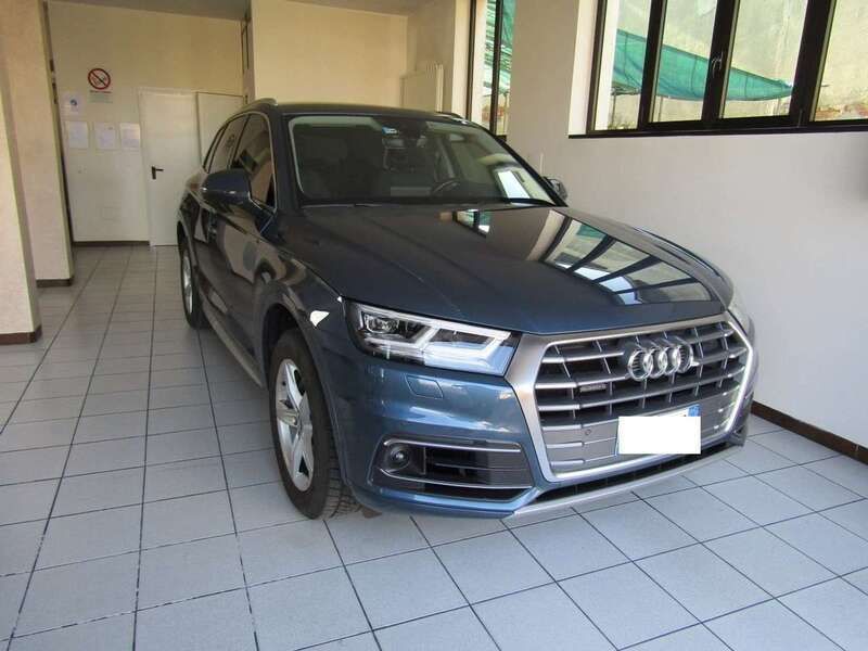 Grigio Usata 2018 Audi Q5 Design SUV | 28.500 € (Buon prezzo) - Immagine 1/4