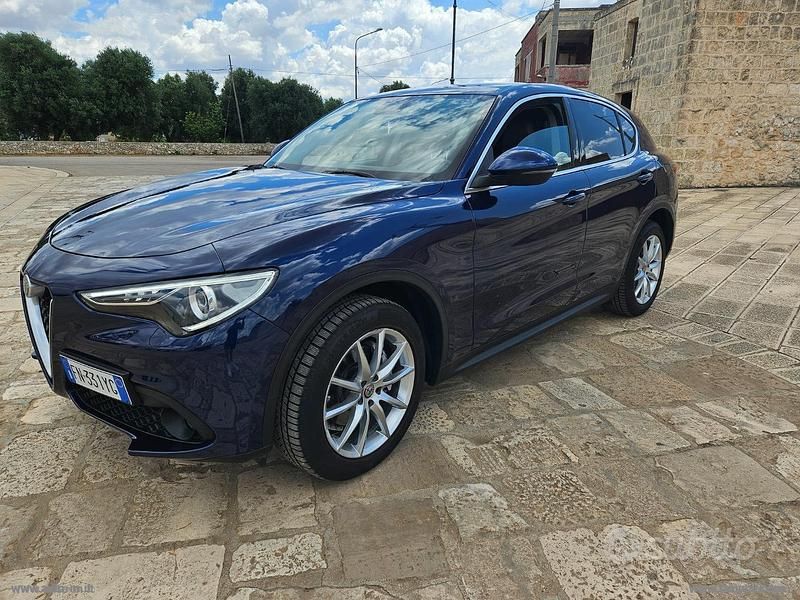 Usata Alfa Romeo Stelvio 210 CV (154 kW) 2018 Blu SUV