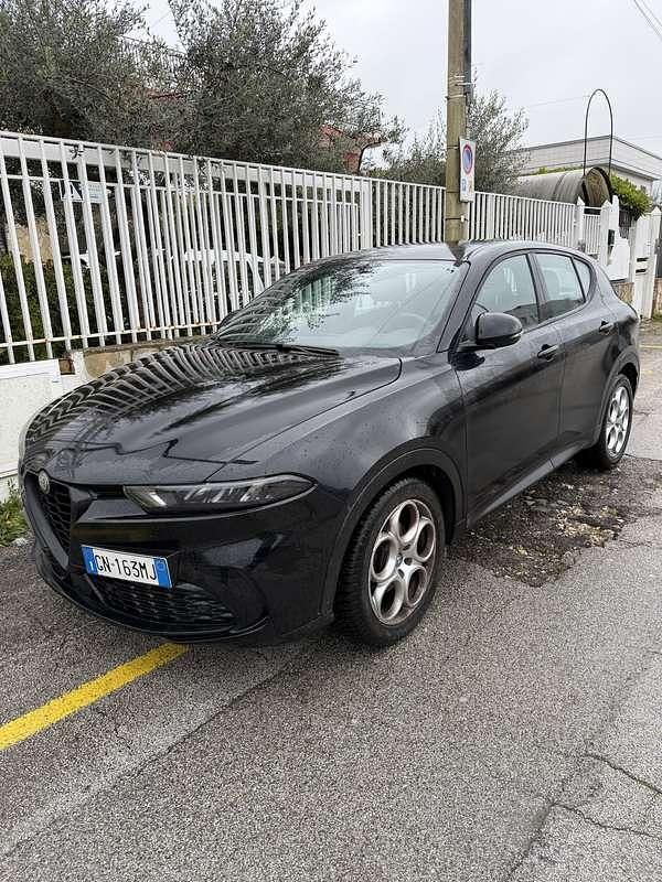 Usata Alfa Romeo Tonale Super 131 CV (96 kW) 2023 Nero SUV