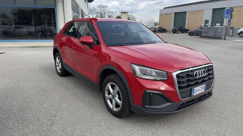 Usata Audi Q2 Business 116 CV (85 kW) 2021 Rosso SUV