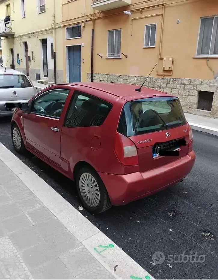 Usata Citroën C2 68 CV (50 kW) 2005 Rosso Utilitaria