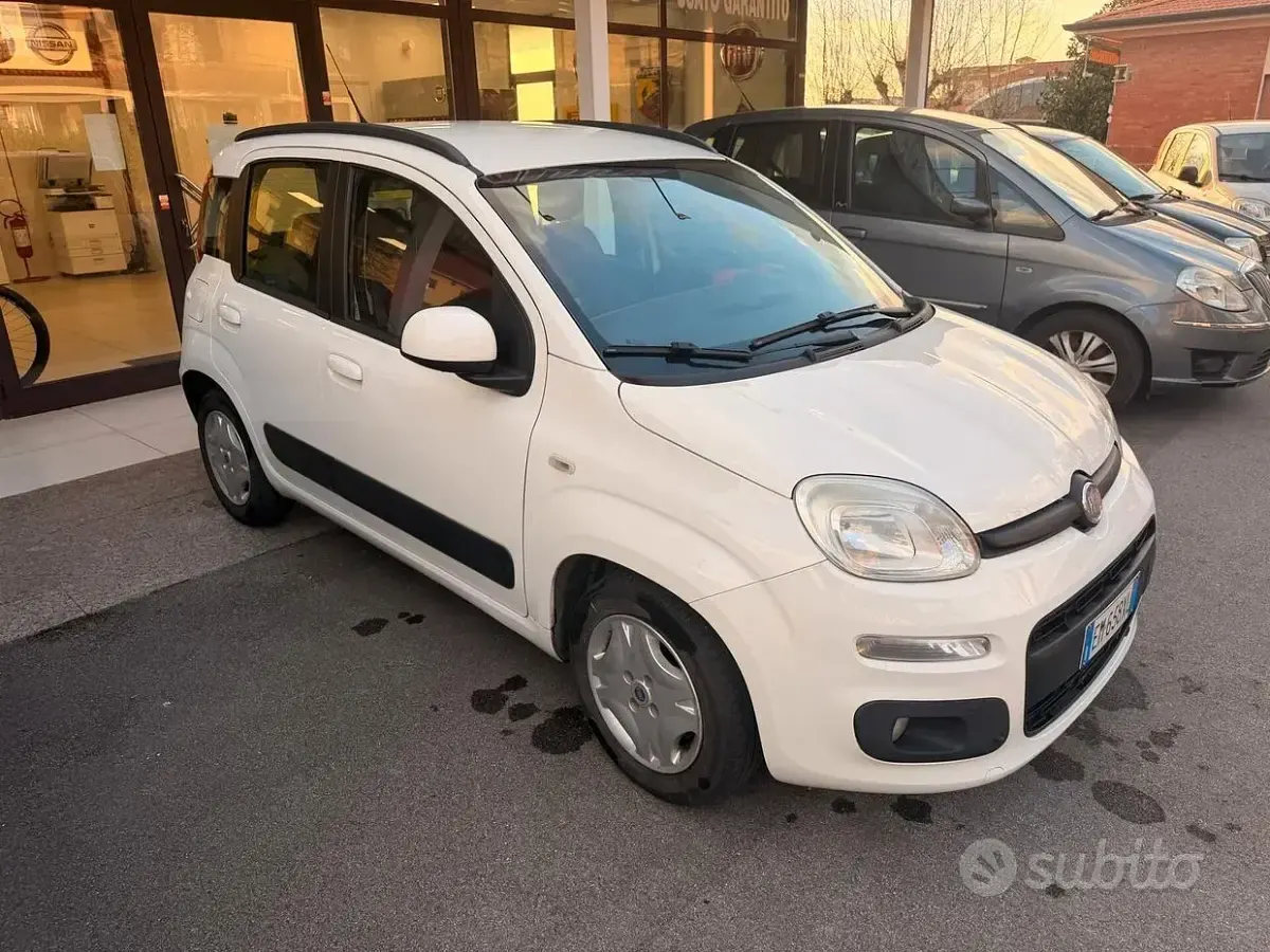 Usata Fiat Panda Lounge 75 CV (55 kW) 2013 Bianco Utilitaria