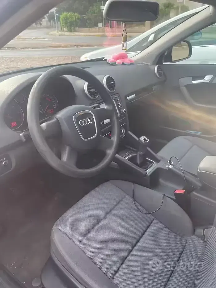 Usata Audi A3 105 CV (77 kW) 2009 Bluazzurro Utilitaria