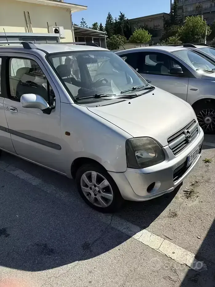 Usata Opel Agila 69 CV (50 kW) 2005 Monovolume