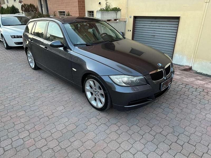 Usata BMW 320 163 CV (119 kW) 2005 Grigio Station wagon