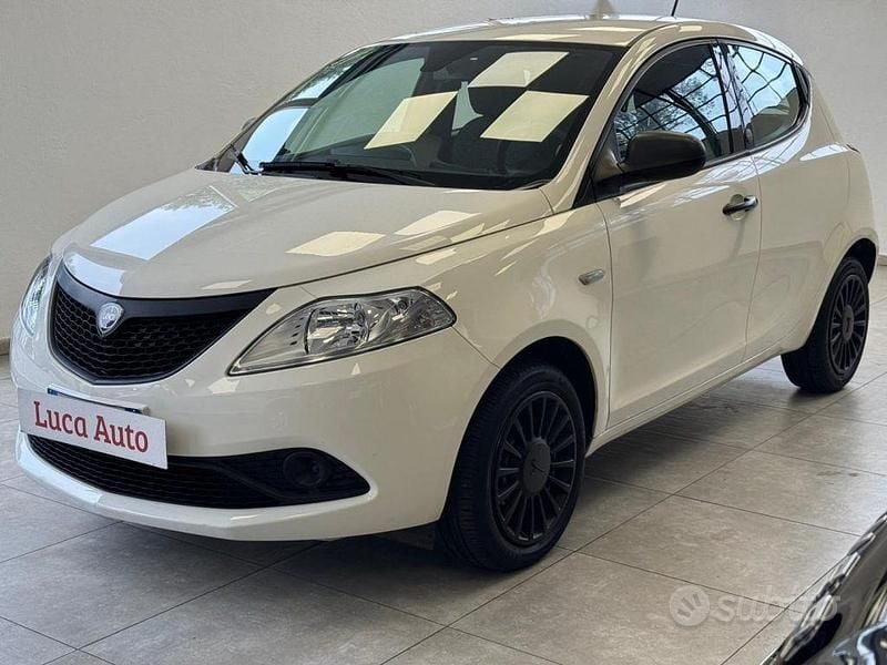 Bianco Usata 2020 Lancia Ypsilon S Due volumi | 10.890 € (Buon prezzo) - Immagine 1/4