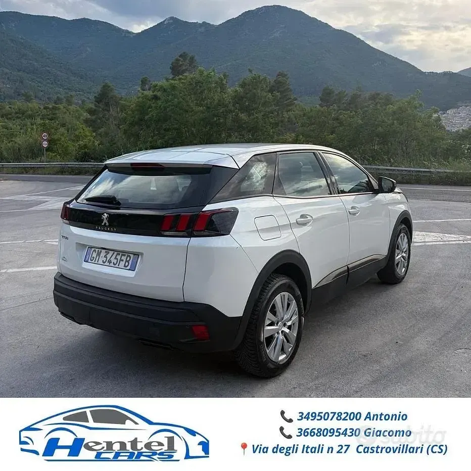 Usata Peugeot 3008 Active 131 CV (96 kW) 2022 Bianco SUV