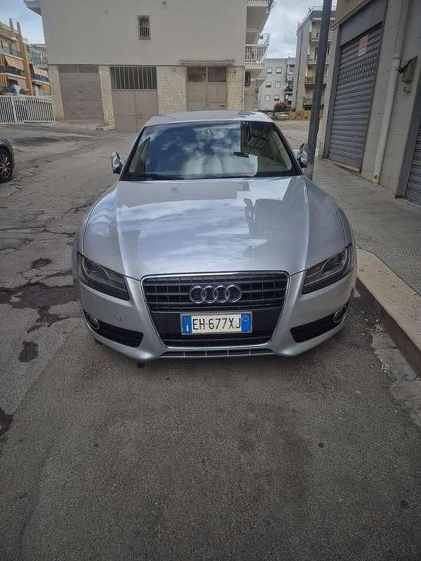 Argento Usata 2011 Audi A5 Sportback Ambiente Due volumi | 11.000 € (Ottimo prezzo) - Immagine 1/3