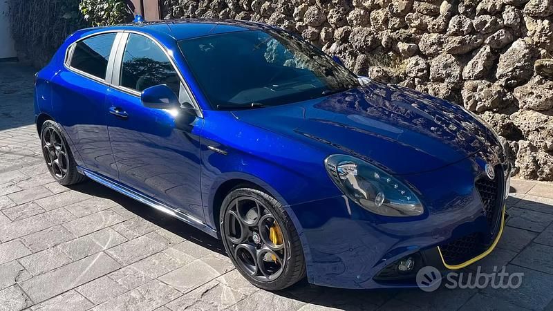 Usata Alfa Romeo Giulietta Super 120 CV (88 kW) 2017 Blu Utilitaria