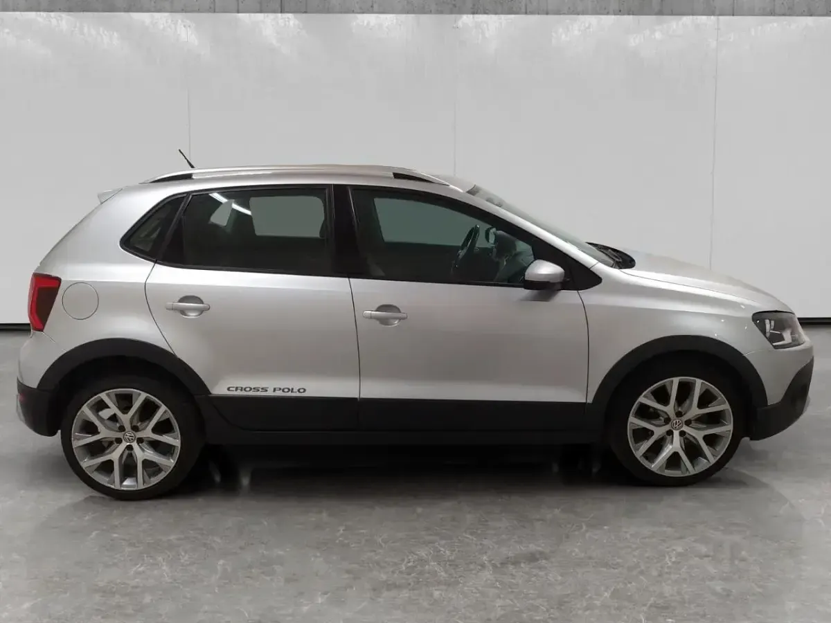 Usata VW Polo Cross 90 CV (66 kW) 2017 Grigio Utilitaria