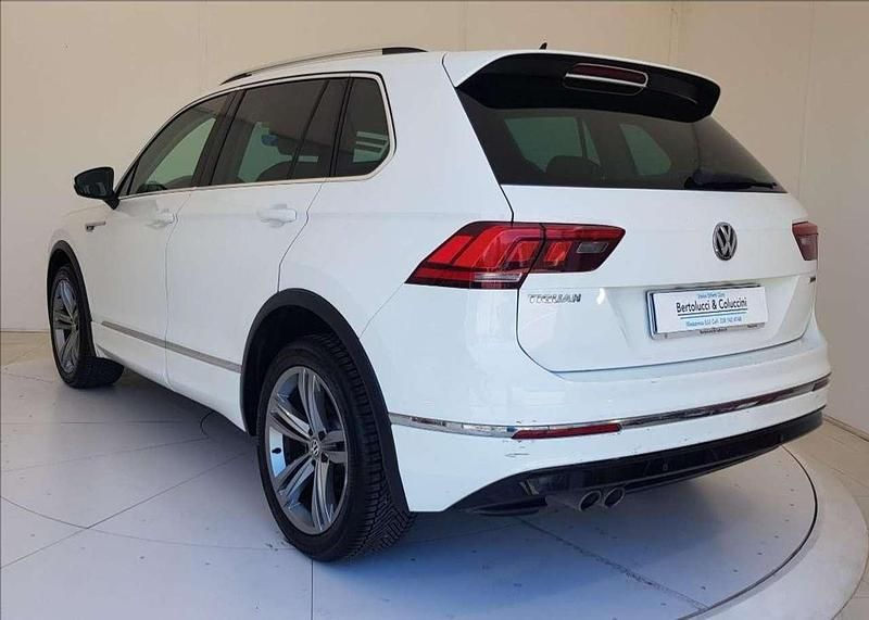 Usata VW Tiguan Sport 150 CV (110 kW) 2019 Bianco pastello SUV