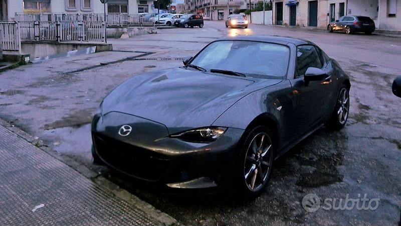 Usata Mazda MX5 Inclusive 184 CV (135 kW) 2021 Grigio Cabrio