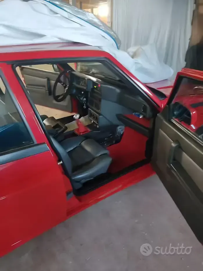 Usata Alfa Romeo 75 Quadrifoglio Verde 165 CV (121 kW) 1991 Rosso Berlina