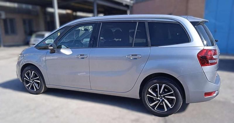 Usata Citroën C4 SpaceTourer Shine 131 CV (96 kW) 2022 Steel grey Monovolume