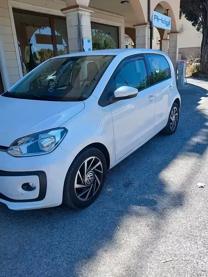 Usata VW up! 60 CV (44 kW) 2019 Bianco Utilitaria