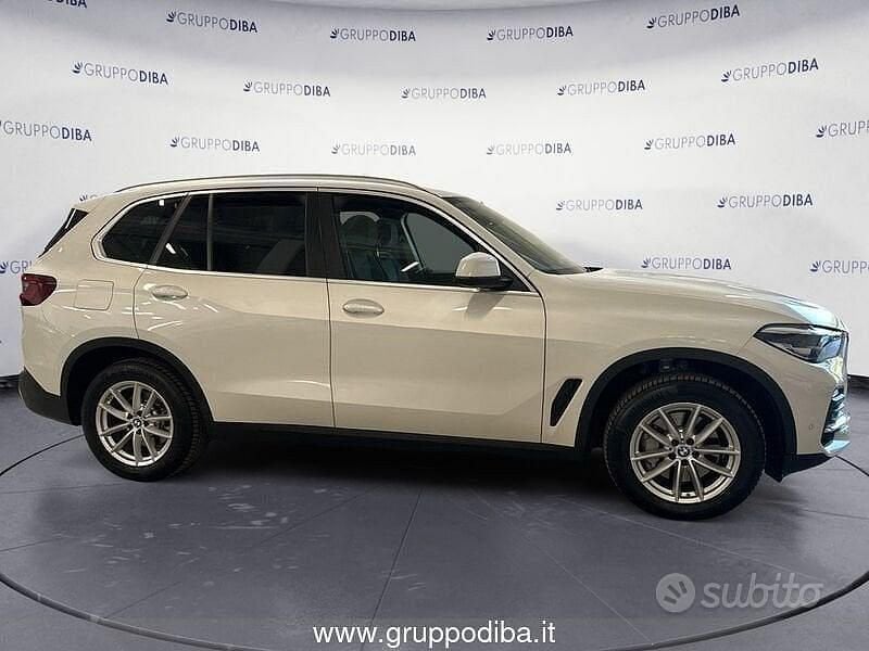 Usata BMW X5 Comfort Edition 231 CV (169 kW) 2021 Bianco SUV