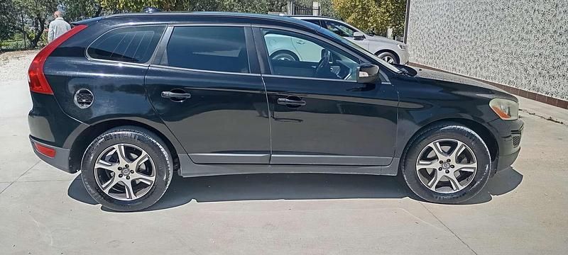 Usata Volvo XC60 Kinetic 163 CV (119 kW) 2011 Nero SUV