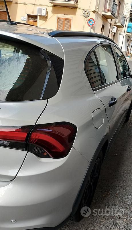 Usata Fiat Tipo Cross 95 CV (69 kW) 2023 Grigio Berlina