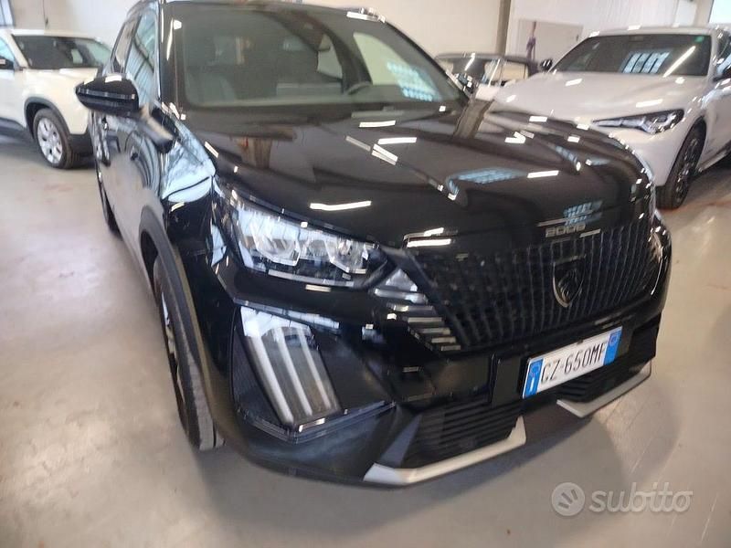 Usata Peugeot 2008 Allure 101 CV (74 kW) 2025 Nero SUV