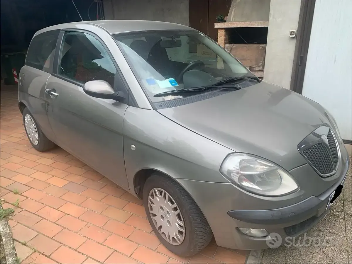 Usata Lancia Ypsilon 69 CV (50 kW) 2005 Utilitaria