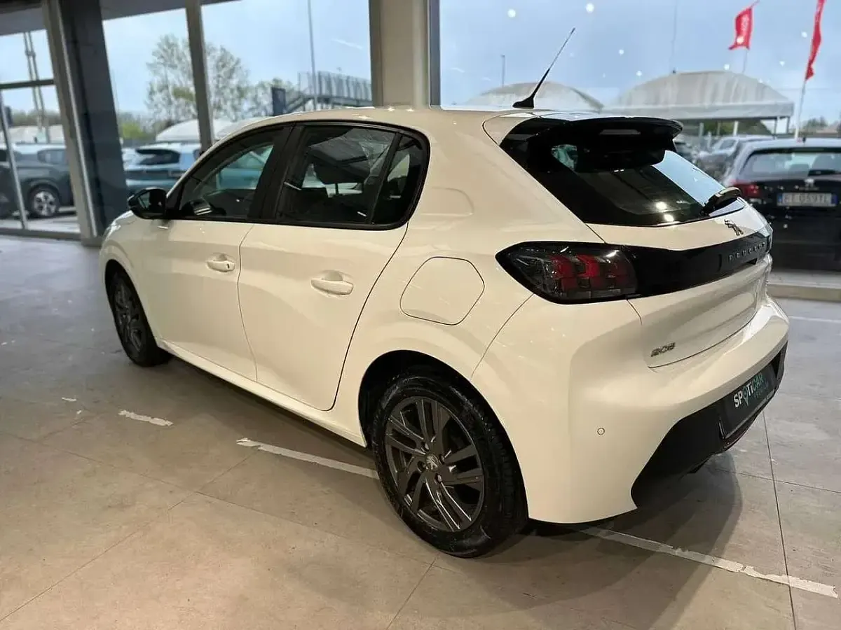 Usata Peugeot 208 Active 75 CV (55 kW) 2022 Bianco Utilitaria