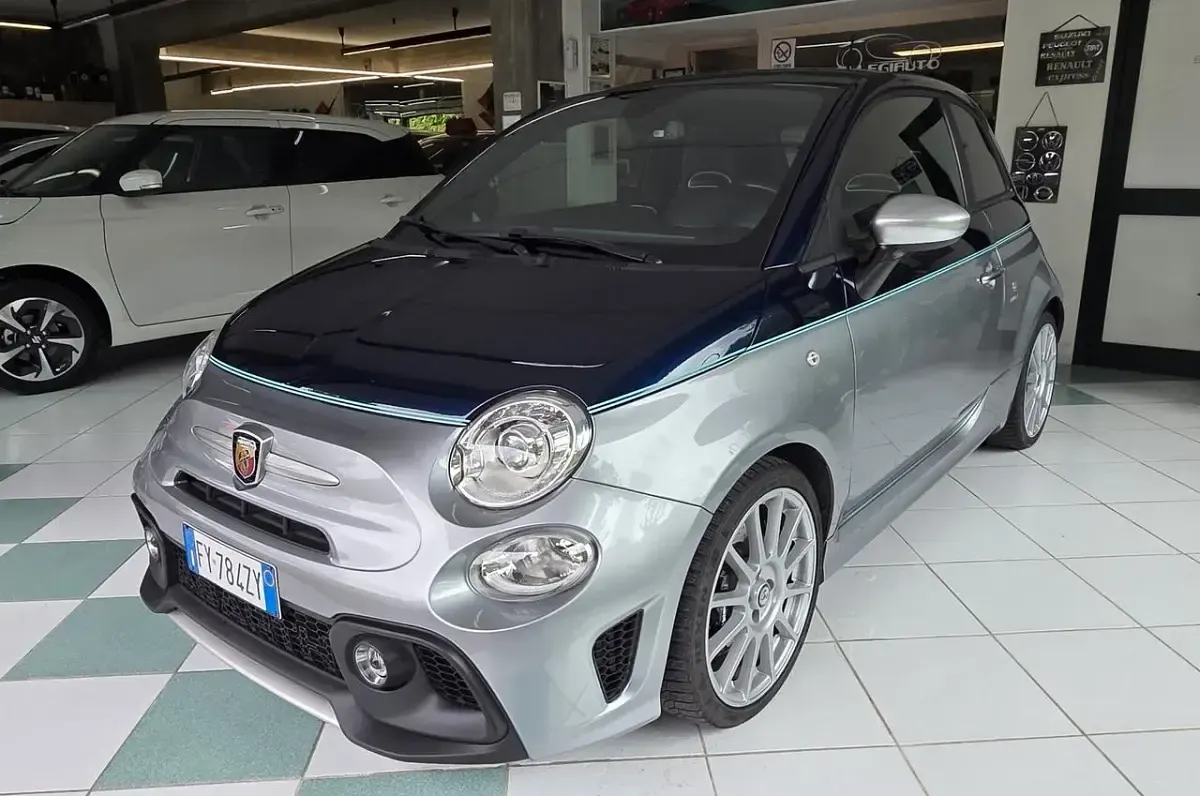 Usata Abarth 695 180 CV (132 kW) 2018 Argento Utilitaria