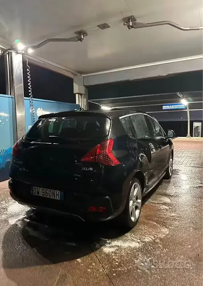 Usata Peugeot 3008 109 CV (80 kW) 2009 Nero Station wagon