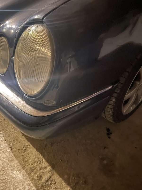 Usata Mercedes E200 Avantgarde 136 CV (100 kW) 1997 Blu/azzurro Station wagon