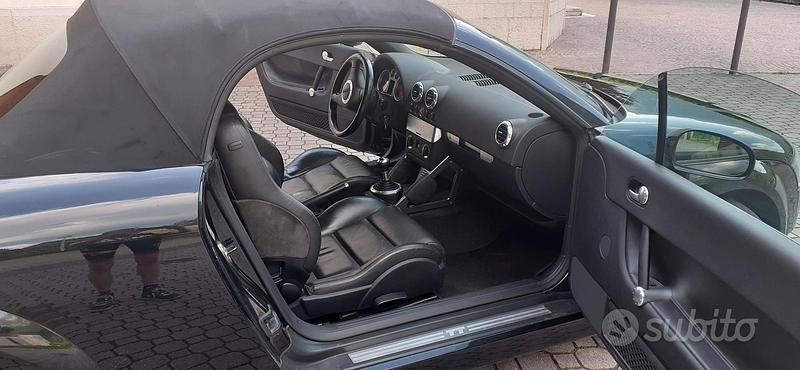 Usata Audi TT Roadster 179 CV (131 kW) 2006 Nero Cabrio