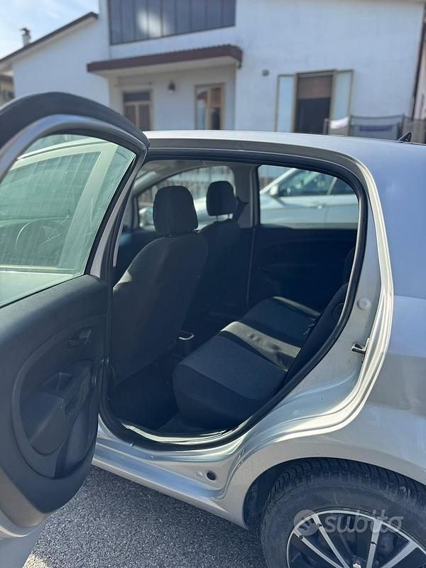 Usata Fiat Grande Punto 75 CV (55 kW) 2012 Utilitaria