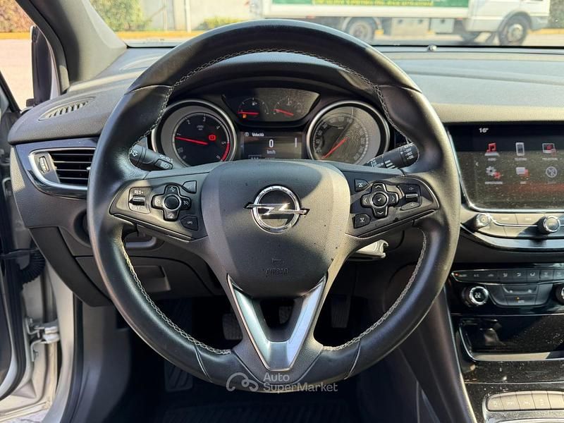 Usata Opel Astra Dynamic 136 CV (100 kW) 2018 Grigio Berlina