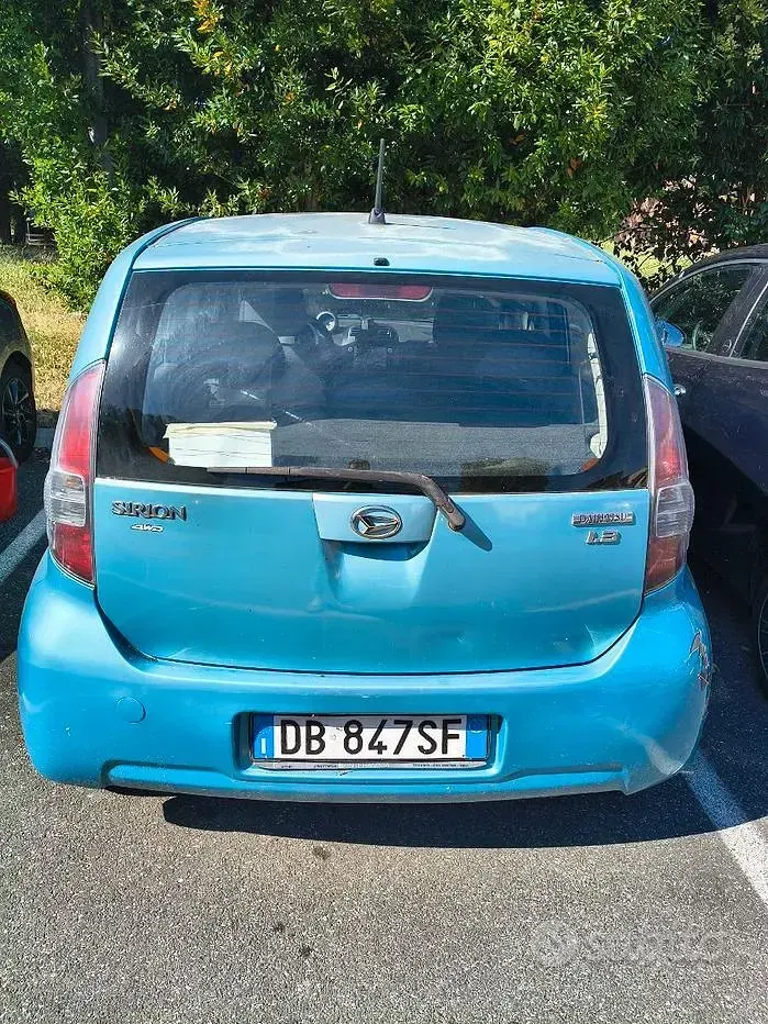 Usata Daihatsu Sirion 87 CV (63 kW) 2006 Bluazzurro Utilitaria
