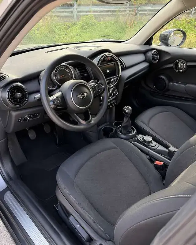 Usata Mini ONE 75 CV (55 kW) 2020 Nero Utilitaria