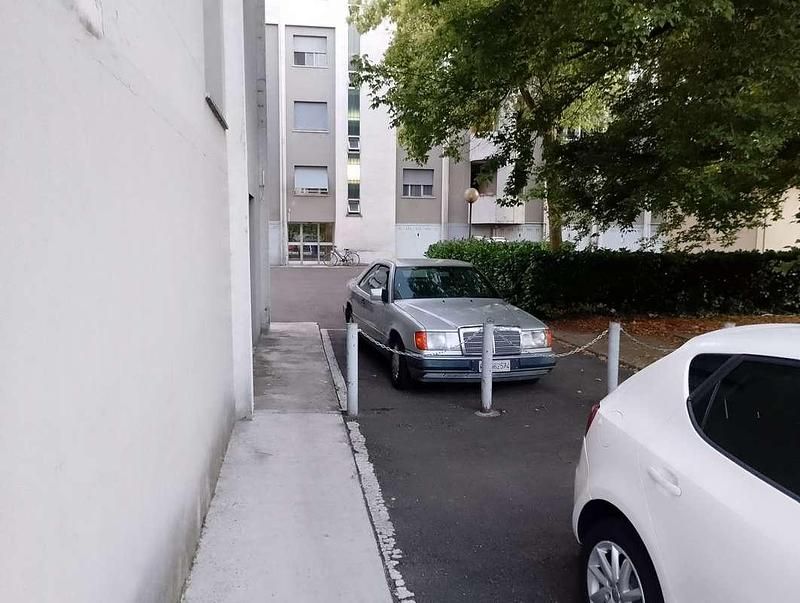 Usata Mercedes 200 122 CV (89 kW) 1992 Argento Coupé