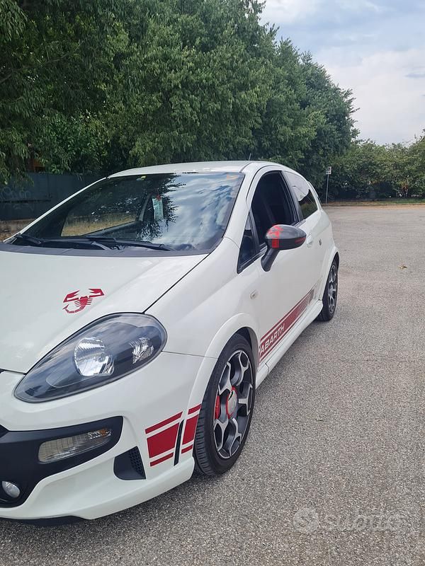 Usata Abarth Punto Evo 165 CV (121 kW) 2011 Bianco Utilitaria