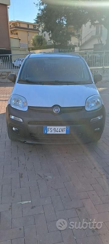 Usata Fiat Panda 69 CV (50 kW) 2018 Bianco Utilitaria