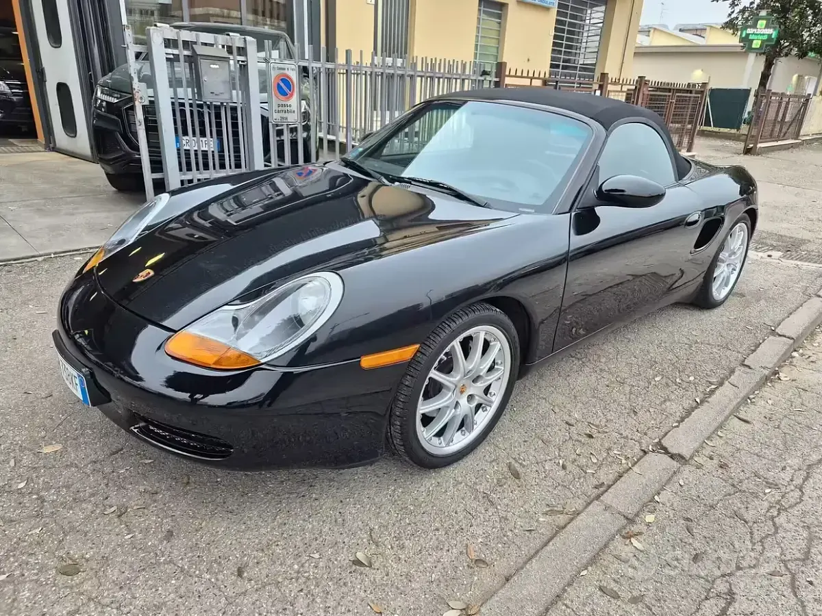 Usata Porsche Boxster 204 CV (150 kW) 1998 Nero Cabrio