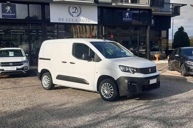Usata Peugeot Partner Premium 2022 Bianco Monovolume