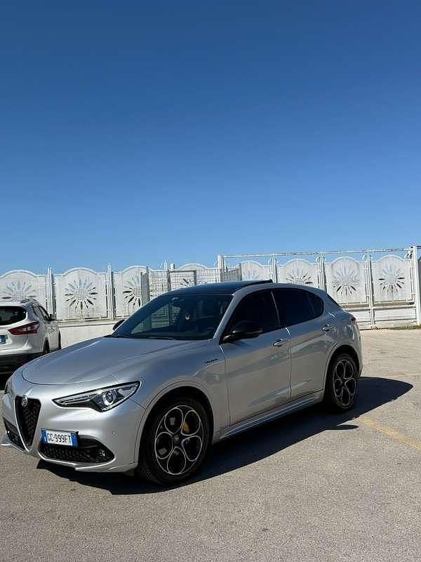 Usata Alfa Romeo Stelvio Veloce 209 CV (153 kW) 2020 SUV