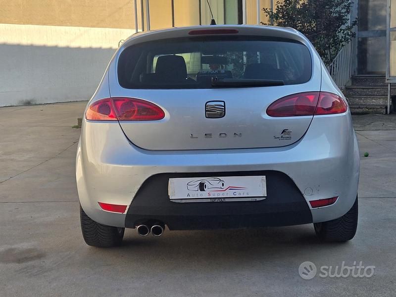 Usata Seat Leon FR 170 CV (125 kW) 2007 Grigio Utilitaria
