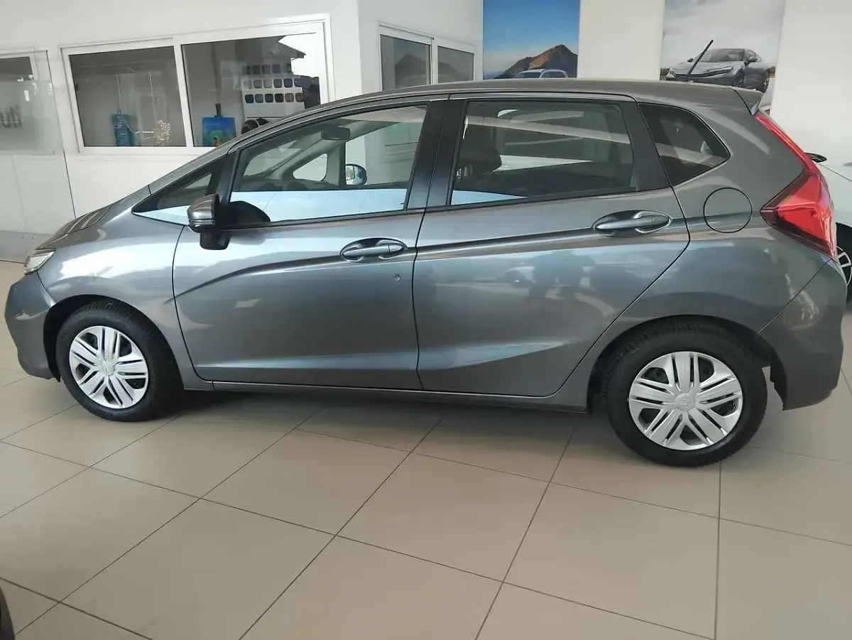 Usata Honda Jazz Trend 102 CV (75 kW) 2018 Grigio Utilitaria
