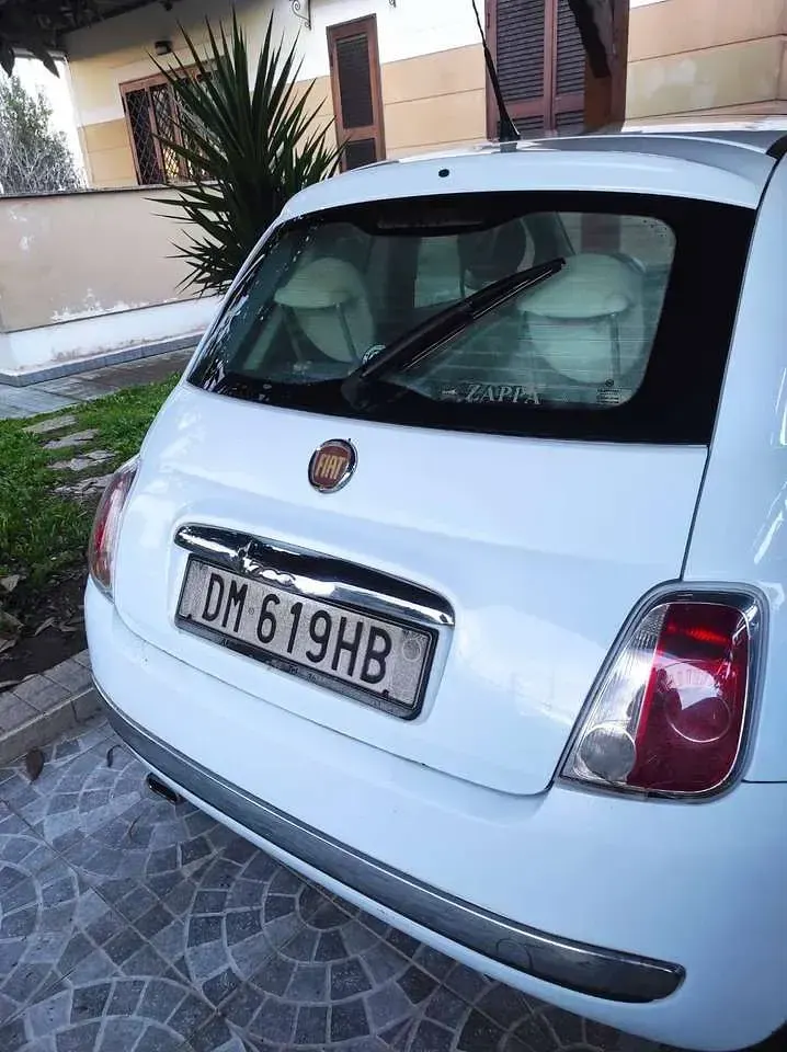 Usata Fiat 500 Lounge 69 CV (50 kW) 2008 Bianco Utilitaria