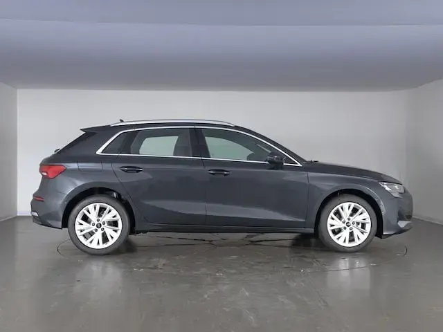 Nuova Audi A3 Advanced 116 CV (85 kW) 2026 Grigio manhattan metallizzato Berlina