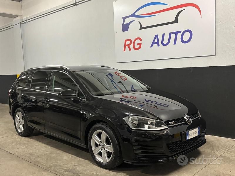 Usata VW Golf VII Trendline 110 CV (80 kW) 2015 Nero Station wagon
