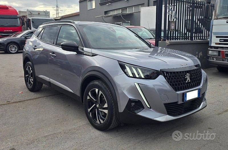 Usata Peugeot 2008 S 131 CV (96 kW) 2020 Grigio SUV
