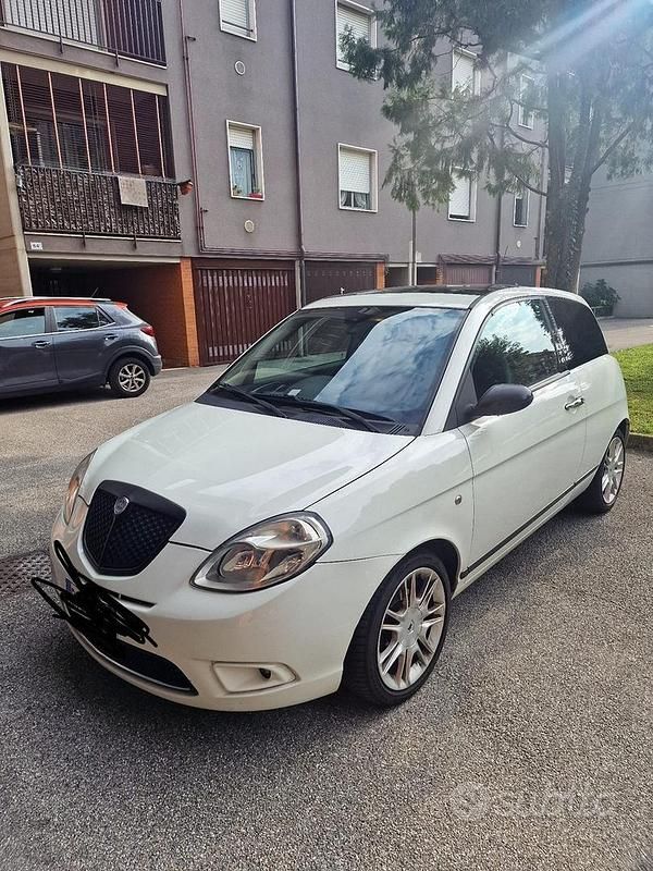 Usata Lancia Ypsilon 60 CV (44 kW) 2008 Utilitaria
