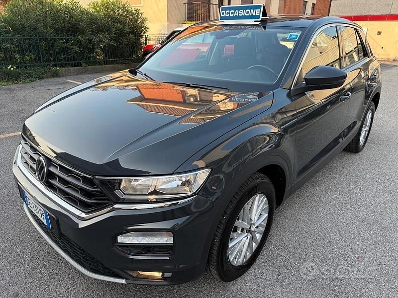Usata VW T-Roc Business 150 CV (110 kW) 2021 Grigio SUV