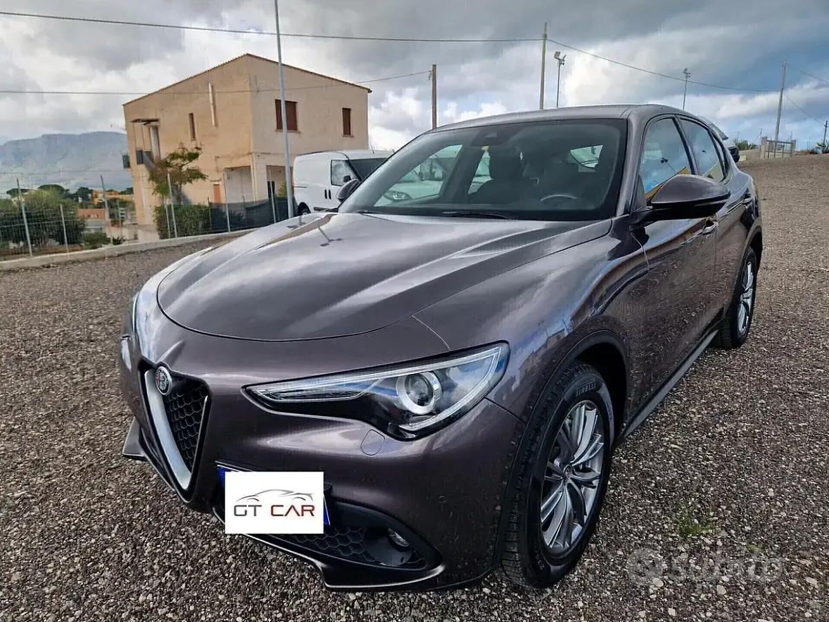 Usata Alfa Romeo Stelvio Business 190 CV (139 kW) 2022 Grigio SUV