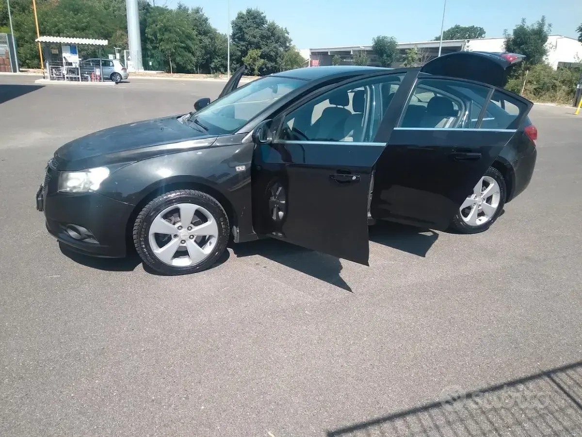 Usata Chevrolet Cruze LT 150 CV (110 kW) 2010 Nero Berlina